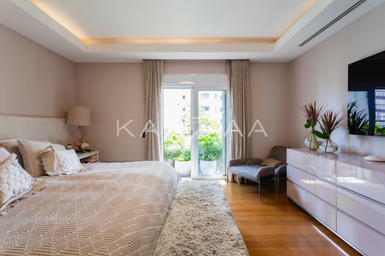Uma cobertura duplex que arrasa quarteirão do início ao fim. Bem no miolo dos Jardins. - Foto 43