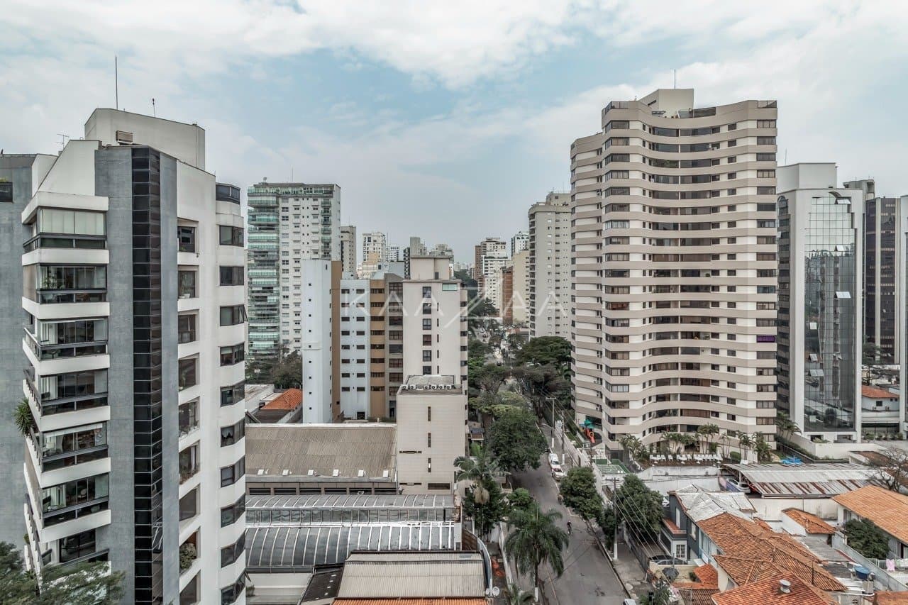 Reformada para te receber. Cobertura duplex com vista livre em Moema. - Foto 12