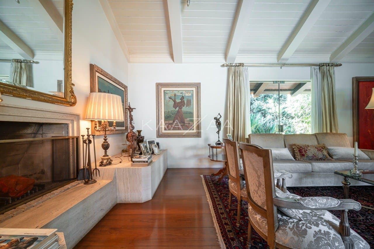 Terreno amplo, arquitetura diferenciada e localização estratégica. Casa em Cidade Jardim. - Foto 13