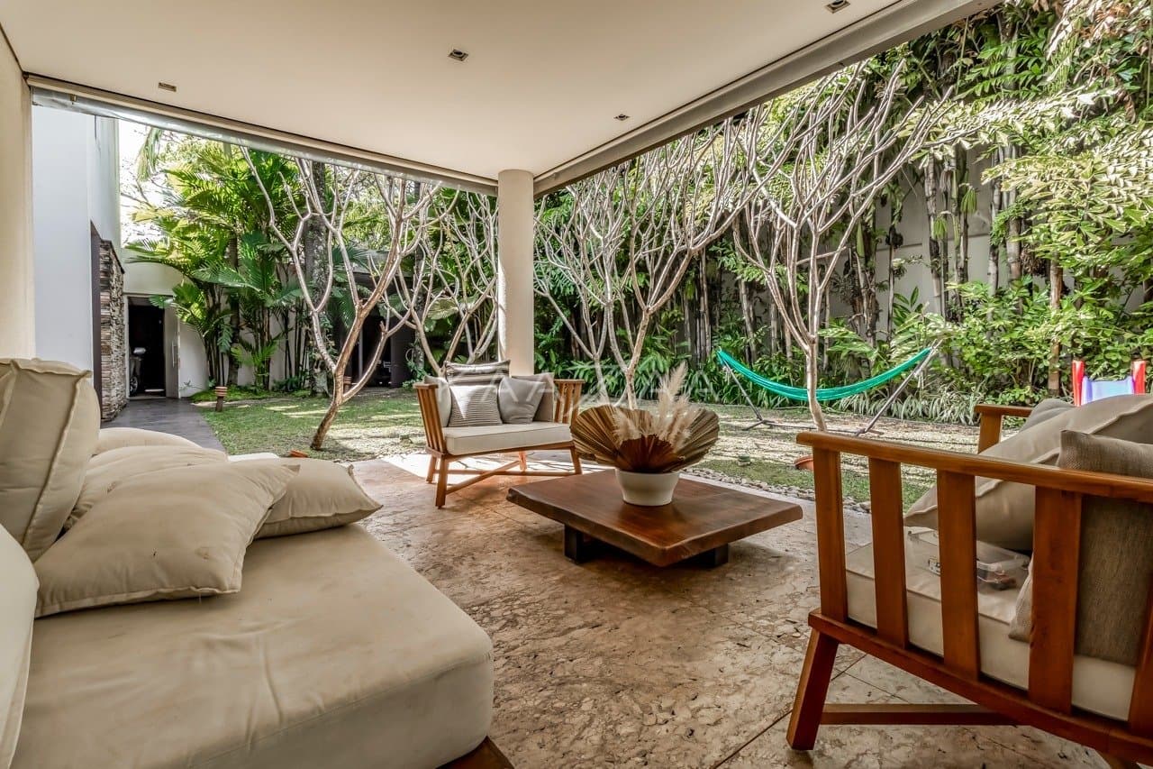 Localização cobiçada e arquitetura contemporânea. Casa extraordinária no Jardim Europa. - Foto 24