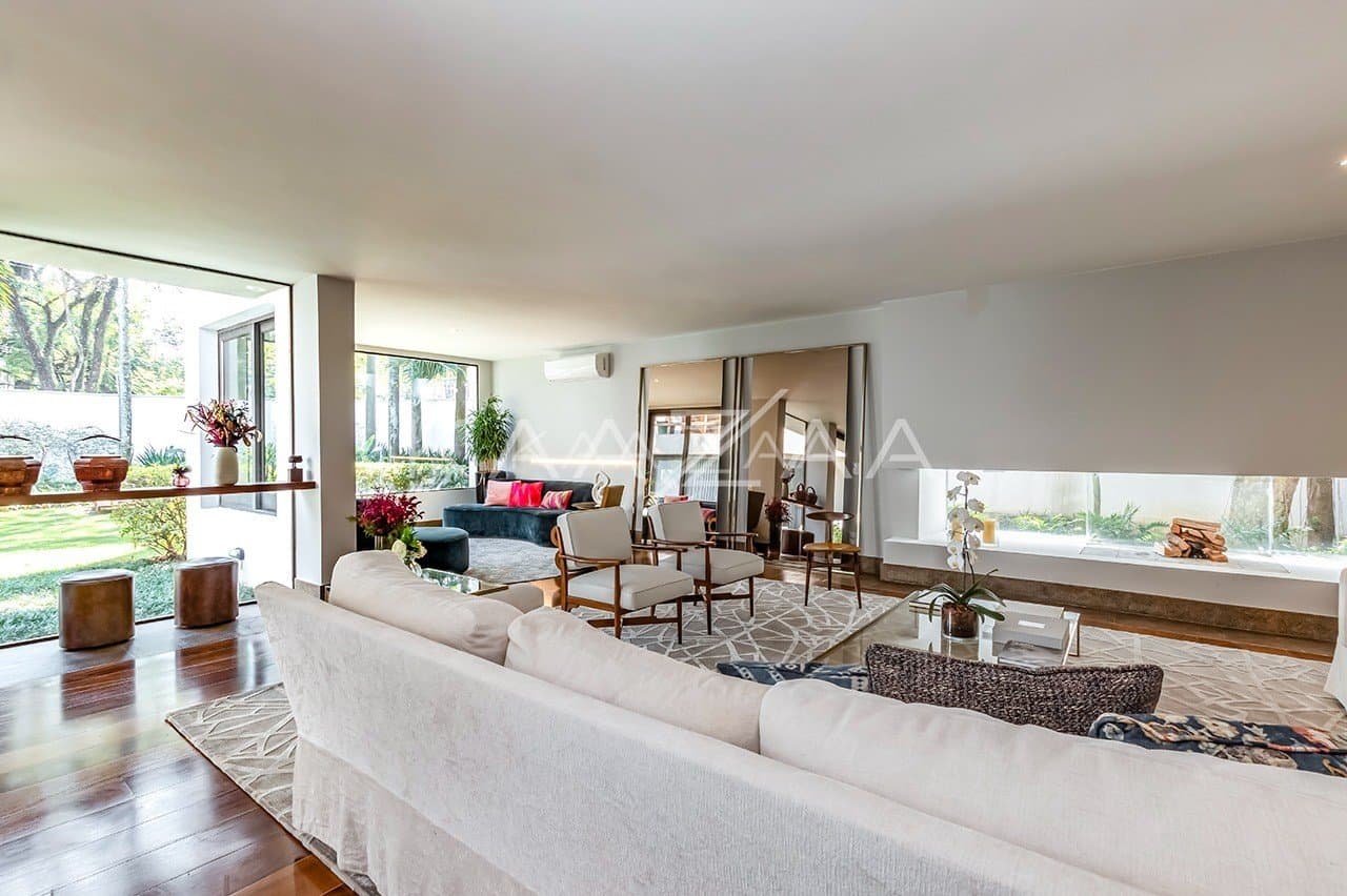 Casa ampla e reformada, com lindos detalhes. Um refúgio natural no meio de SP, no Jardim América. - Foto 4