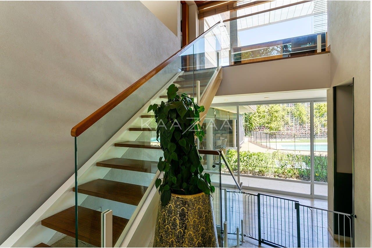 Casa com clima incrível, ótimo espaço de lazer e jardim ensolarado, no bairro Boaçava. - Foto 21