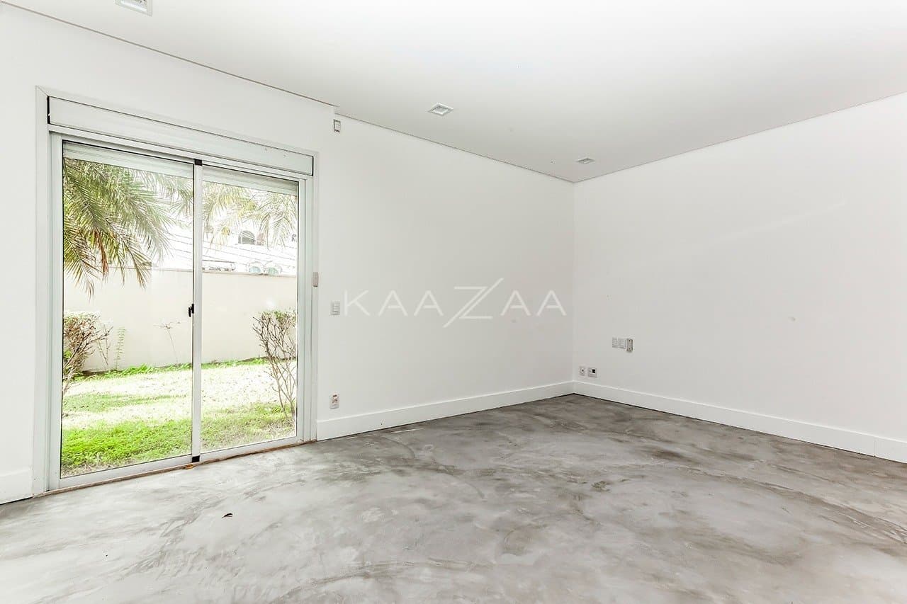 Vista verde, arquitetura moderna e janelões. Casa no Jardim Guelada! - Foto 26