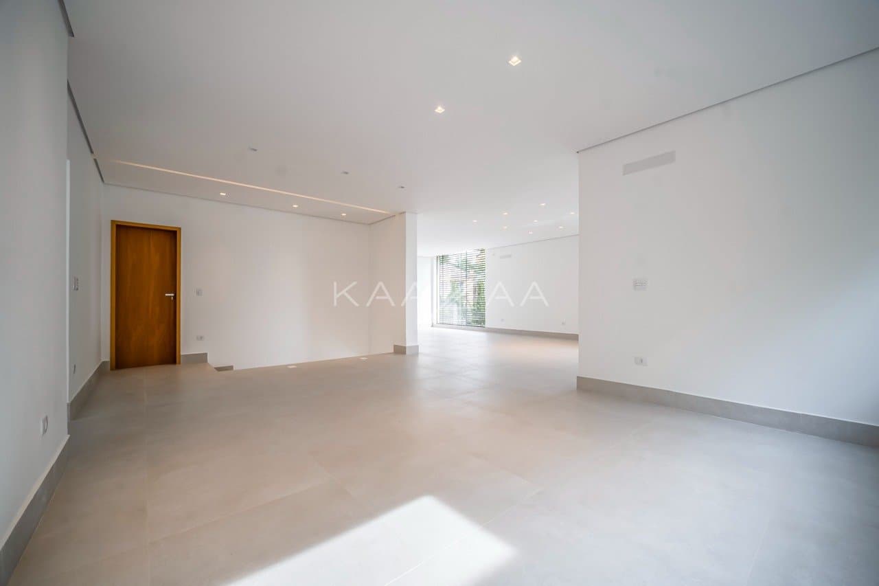 Venha conhecer essa casa e transforme-a no seu refúgio de tranquilidade no Jardim Guedala. - Foto 9