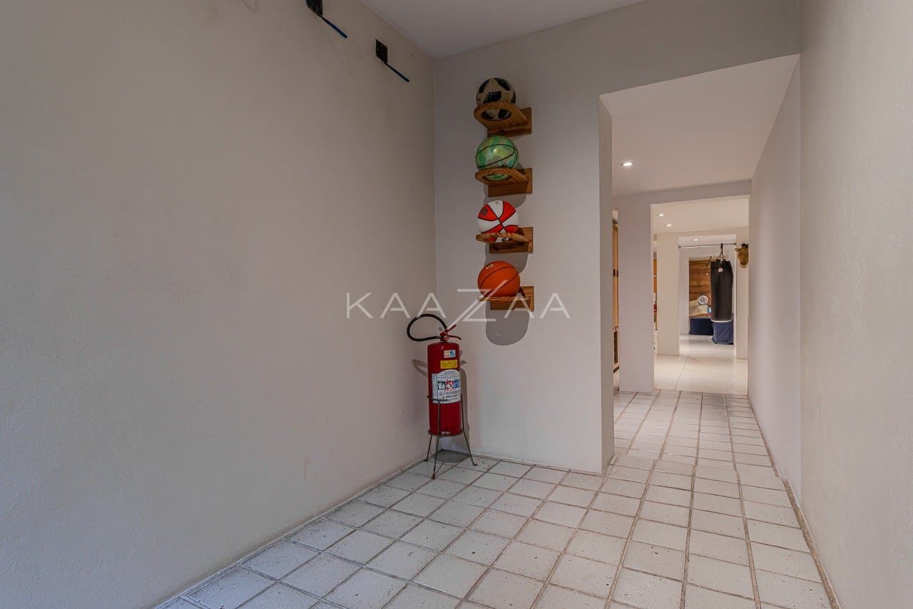 Bela e verdejante. Uma casa que faz sonhar no Jardim Guedala. - Foto 49
