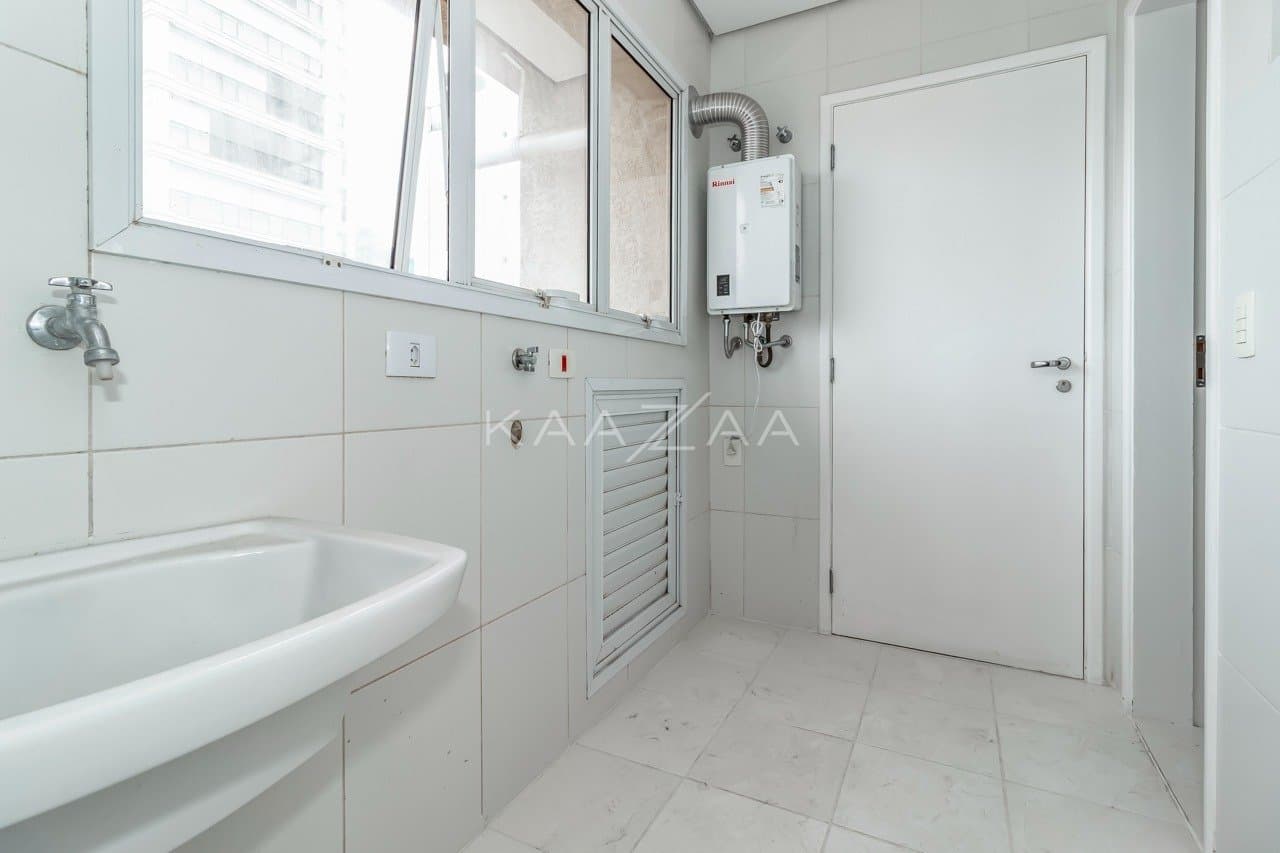 Reformada para te receber. Cobertura duplex com vista livre em Moema. - Foto 20