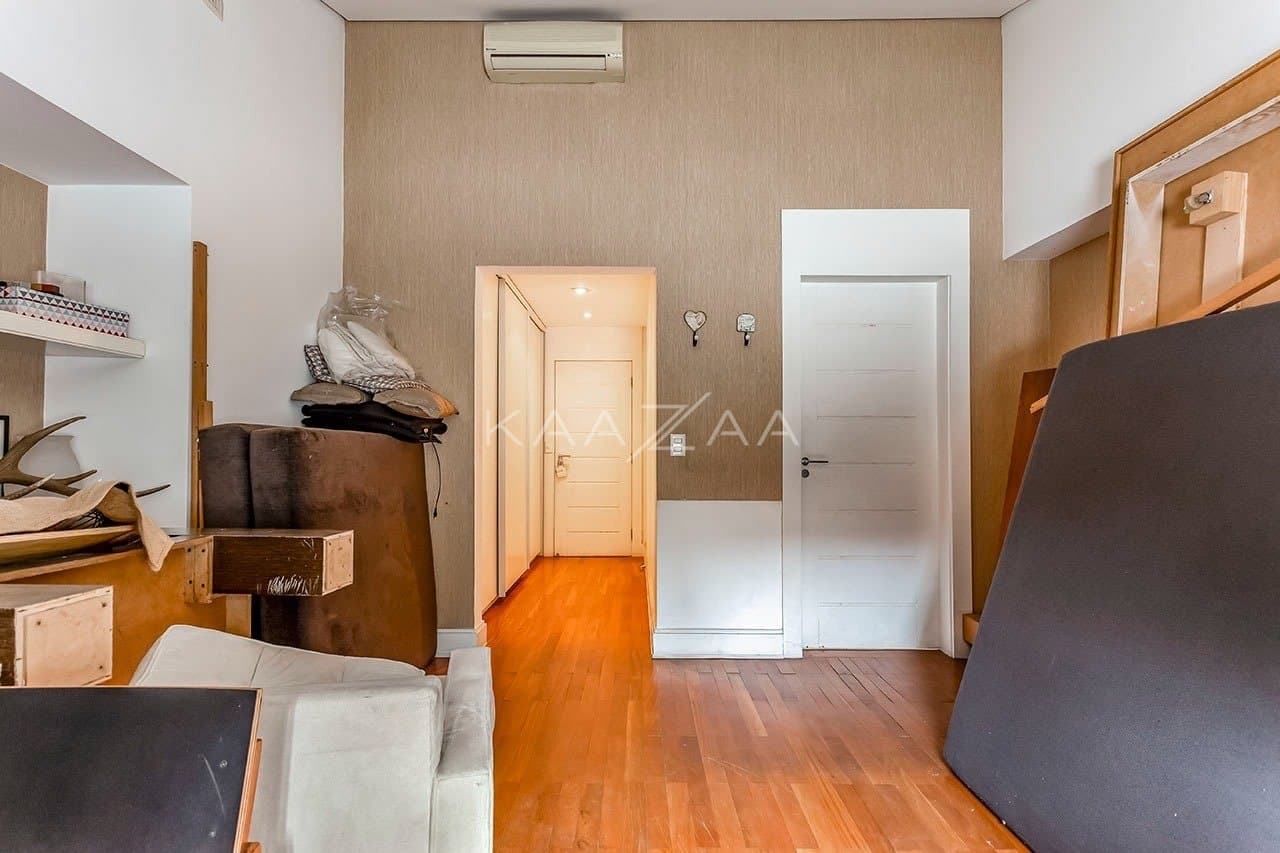 Casa com bela arquitetura e clima escandinavo. Rodeada de vidro e amplitude, na Cidade Jardim. - Foto 25