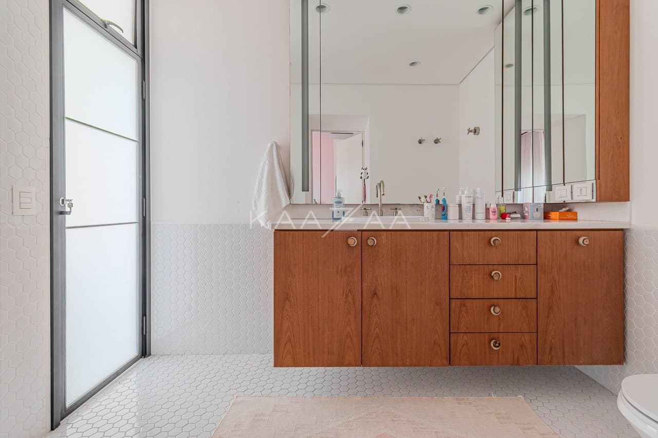 Apartamento reformadíssimo e semimobiliado para locação. No privilégio do coração dos Jardins. - Foto 40