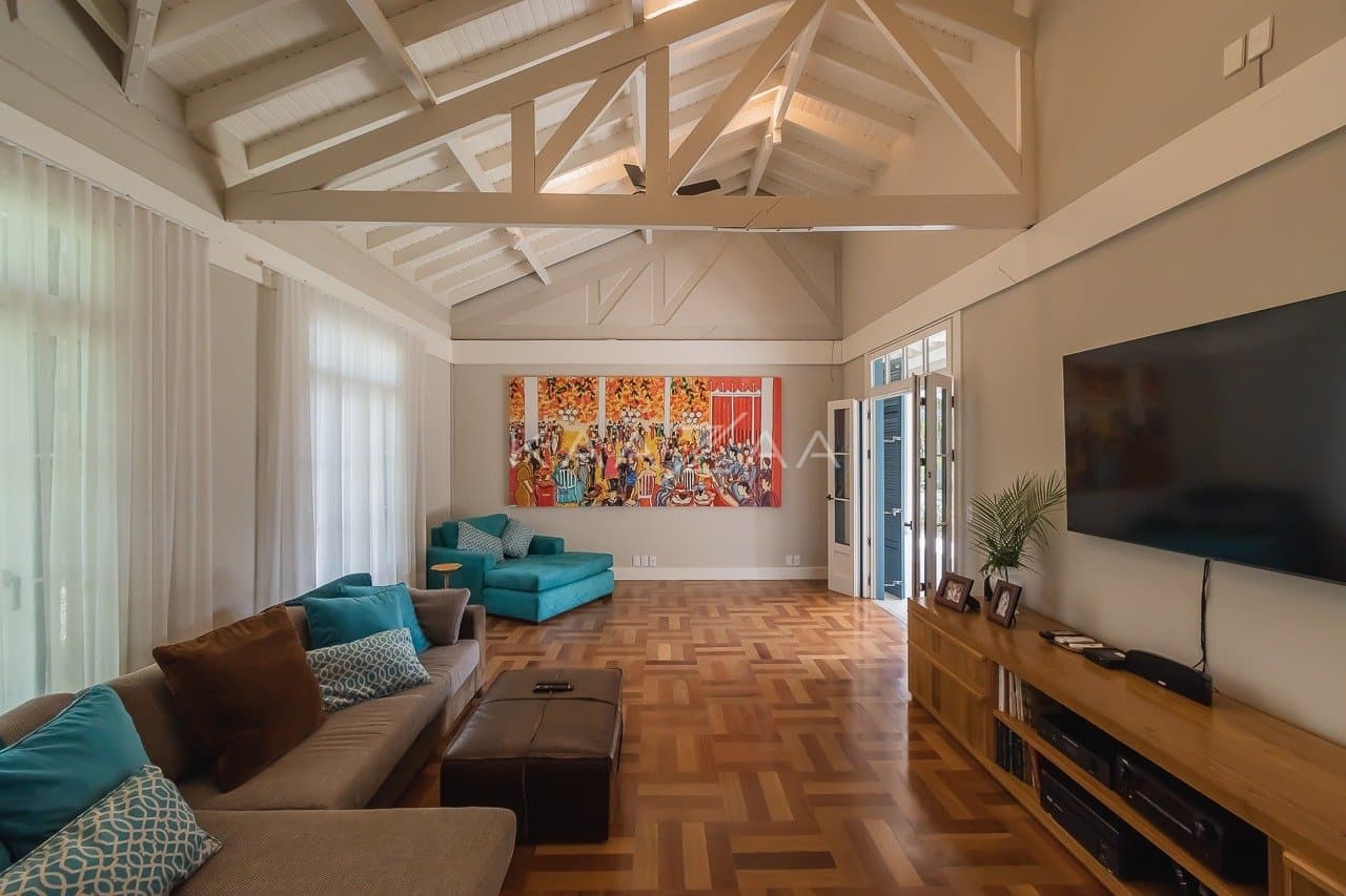 Linda paisagem e ares coloniais são o charme desta casa no condomínio Quinta da Baroneza. - Foto 53