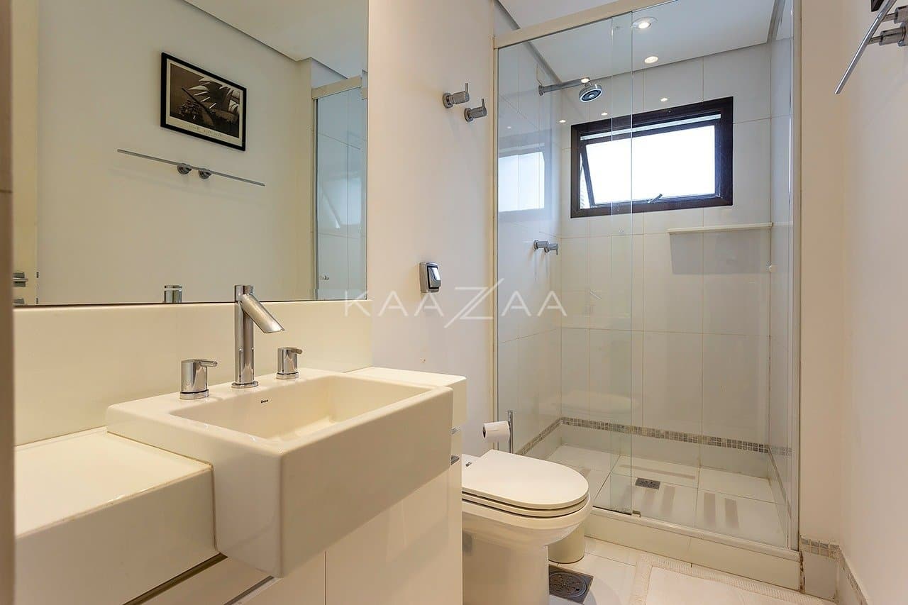 Belíssimo apartamento com pé-direito duplo em região super tranquila de Moema. - Foto 29