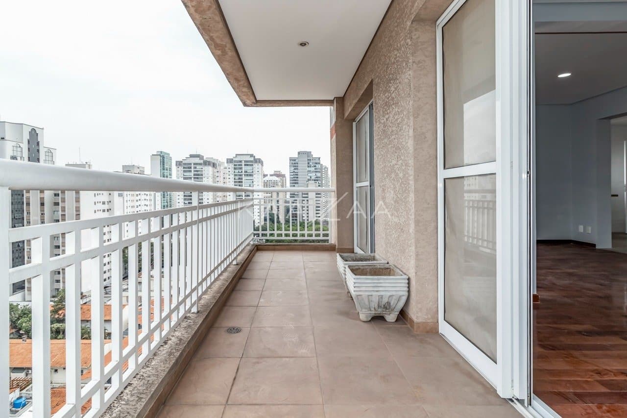 Reformada para te receber. Cobertura duplex com vista livre em Moema. - Foto 8