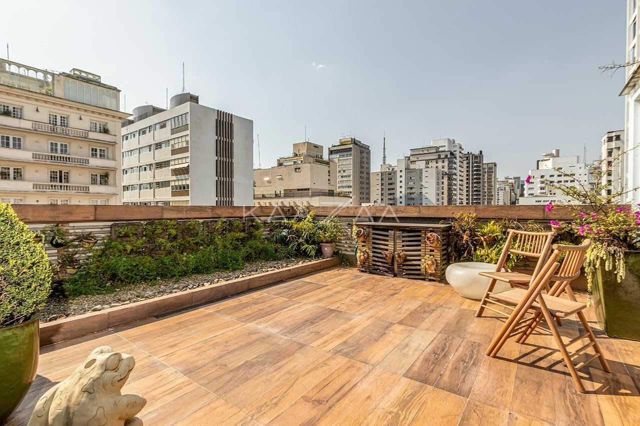 Cobertura nos Jardins - Reformada e mobiliada à venda - Foto 2
