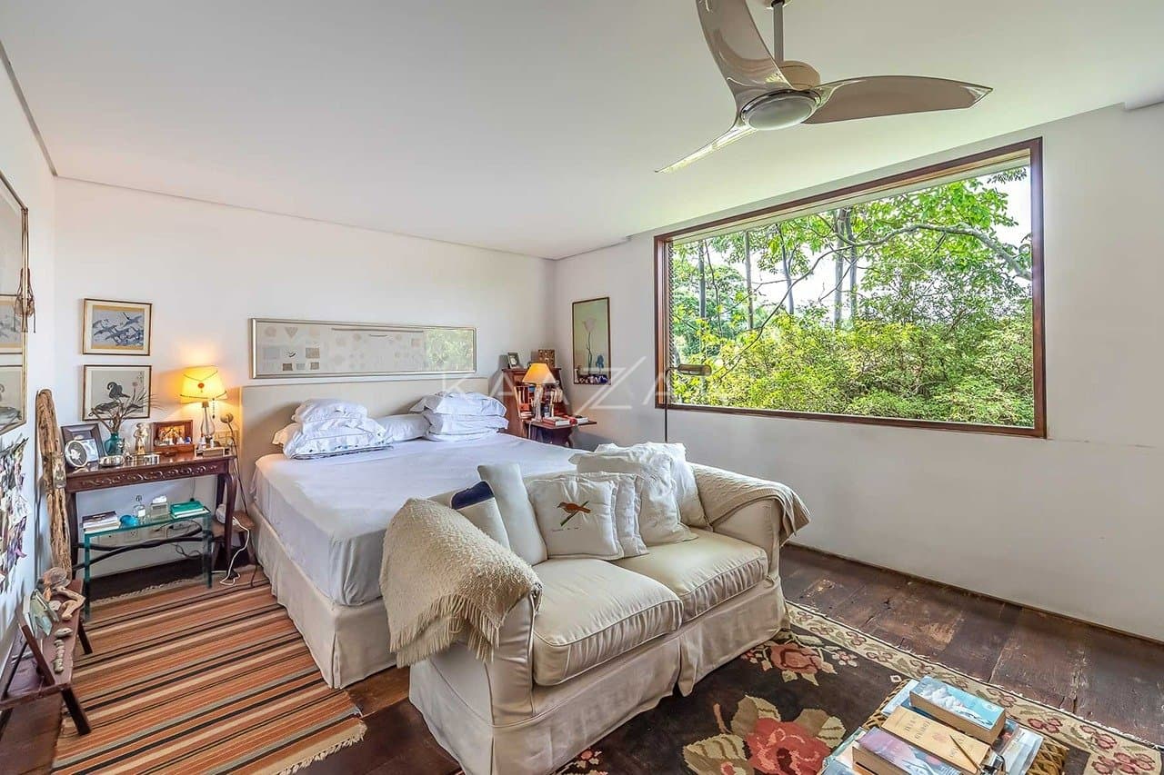 Casa apaixonante, que aproveita materiais naturais em seu projeto de ponta no Jardim Paulistano. - Foto 18