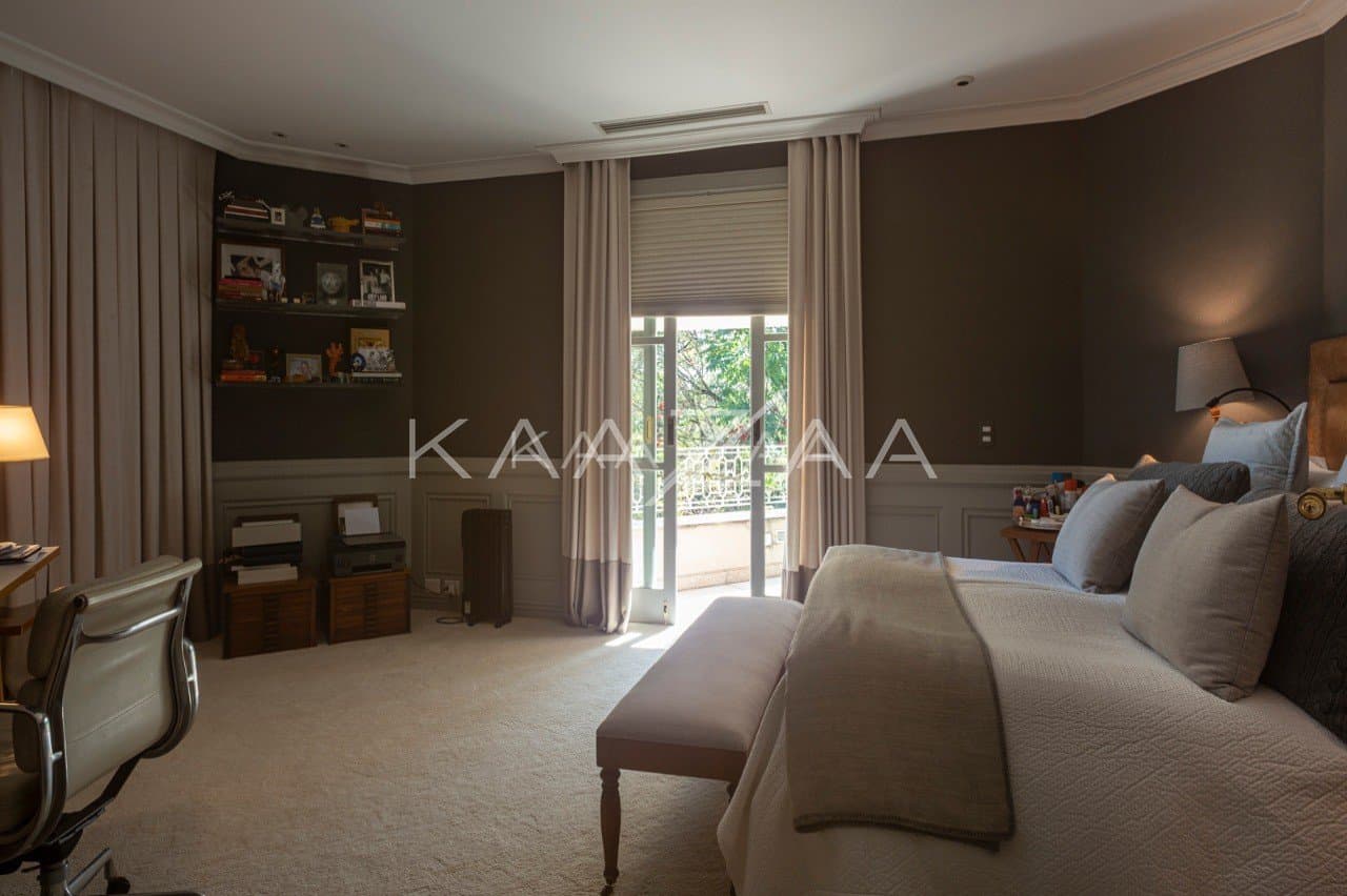 Bela e verdejante. Uma casa que faz sonhar no Jardim Guedala. - Foto 19