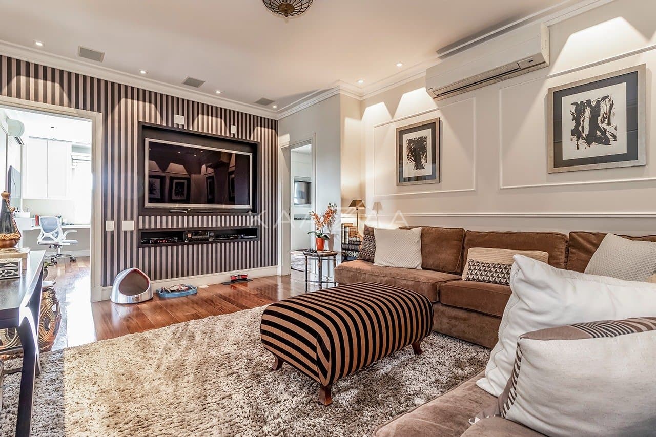 Ambientes suntuosos, planta ampla e vista panorâmica. Apartamento neoclássico no Jardim Guedala. - Foto 33