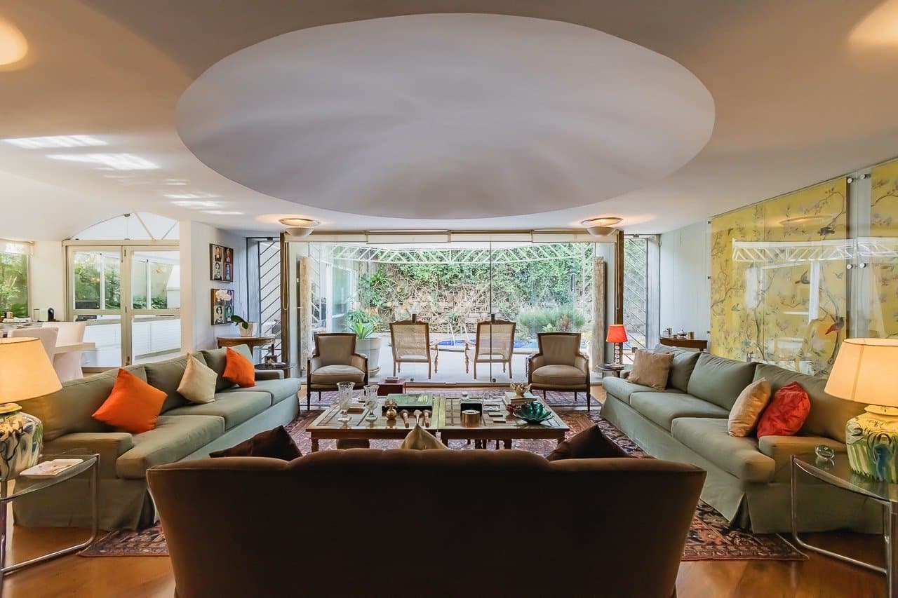 Casa espaçosa com 555 m² de bem-estar em Alto de Pinheiros, perfeita para receber. - Foto 11
