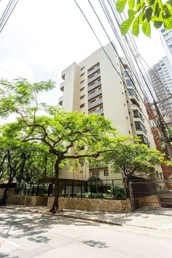 Belíssimo apartamento com pé-direito duplo em região super tranquila de Moema. - Foto 43