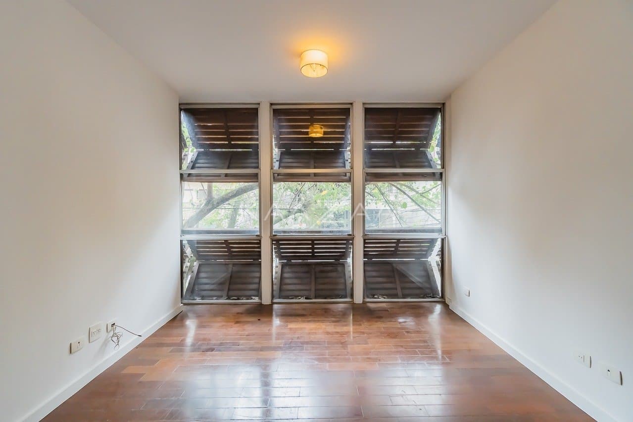 Em uma localização incrível no Jardins, venha viver neste apartamento em prédio icônico. - Foto 49