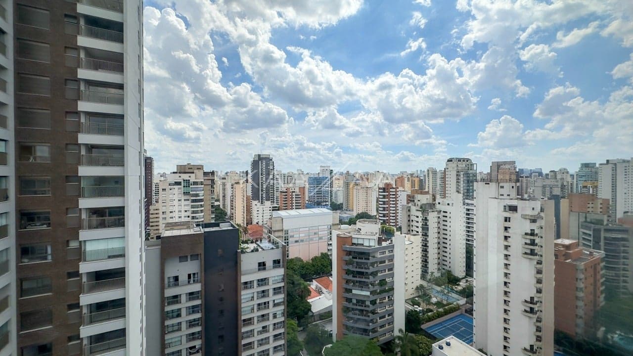Rodeado de elegância, este apartamento em Moema tem localização cobiçada ao lado do Parque Ibirapuera. - Foto 52