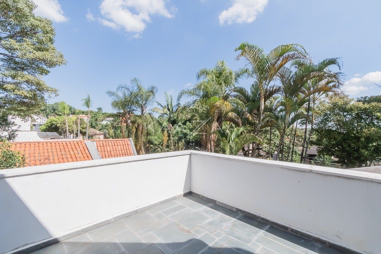 Casa com ares frescos, paisagismo e muita tranquilidade. Uma planta inigualável, no Jardim Guedala. - Foto 49