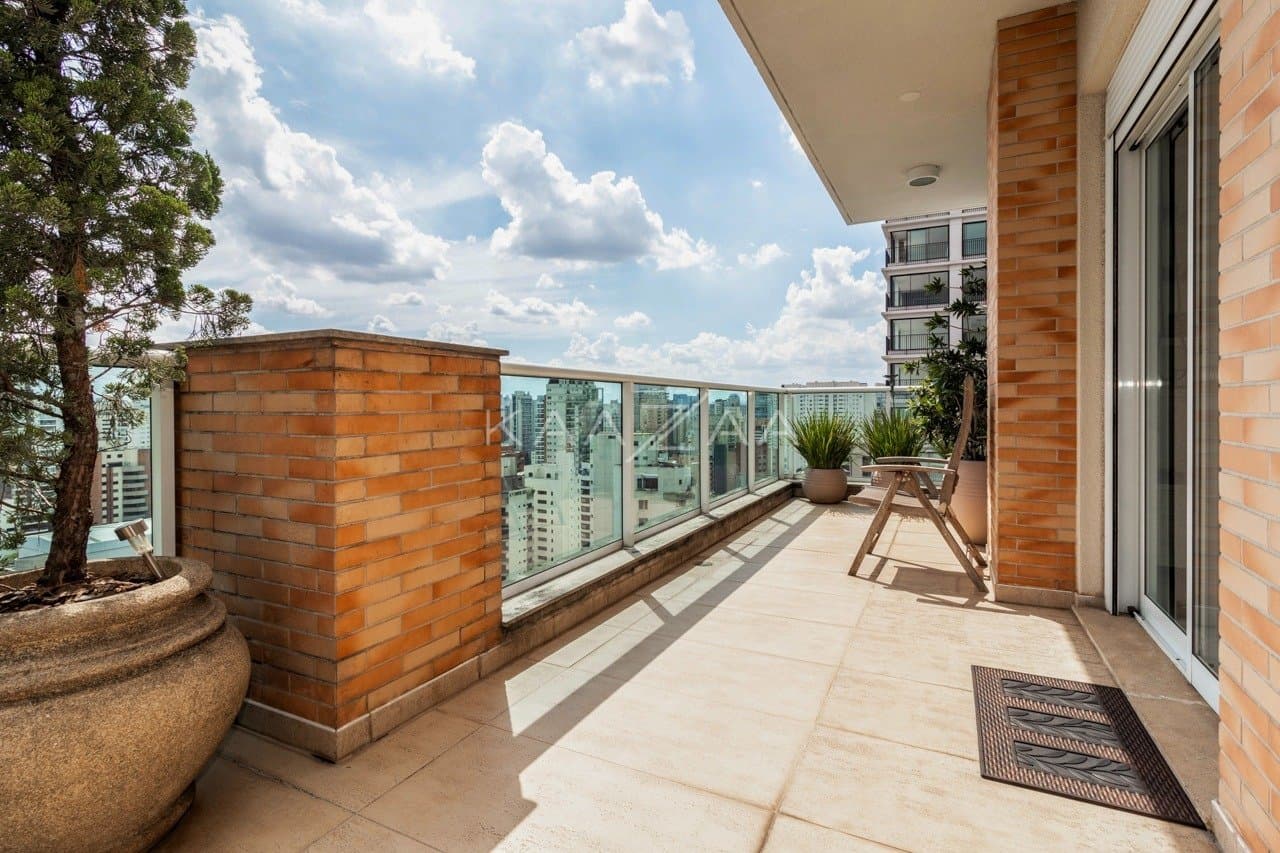 Rodeado de elegância, este apartamento em Moema tem localização cobiçada ao lado do Parque Ibirapuera. - Foto 37