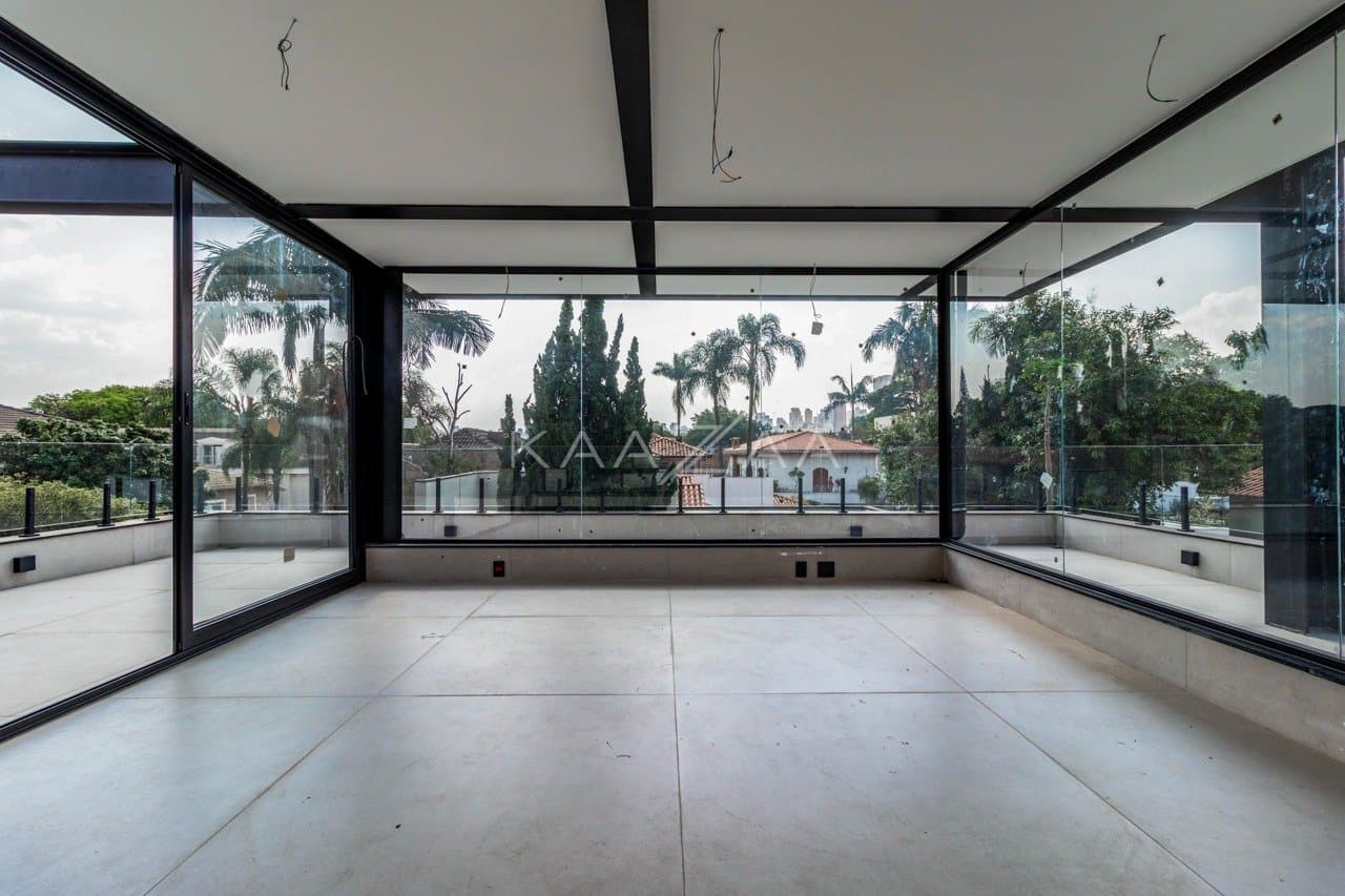 Casa contemporânea com jardim e elevador, no Jardim Paulista. - Foto 45