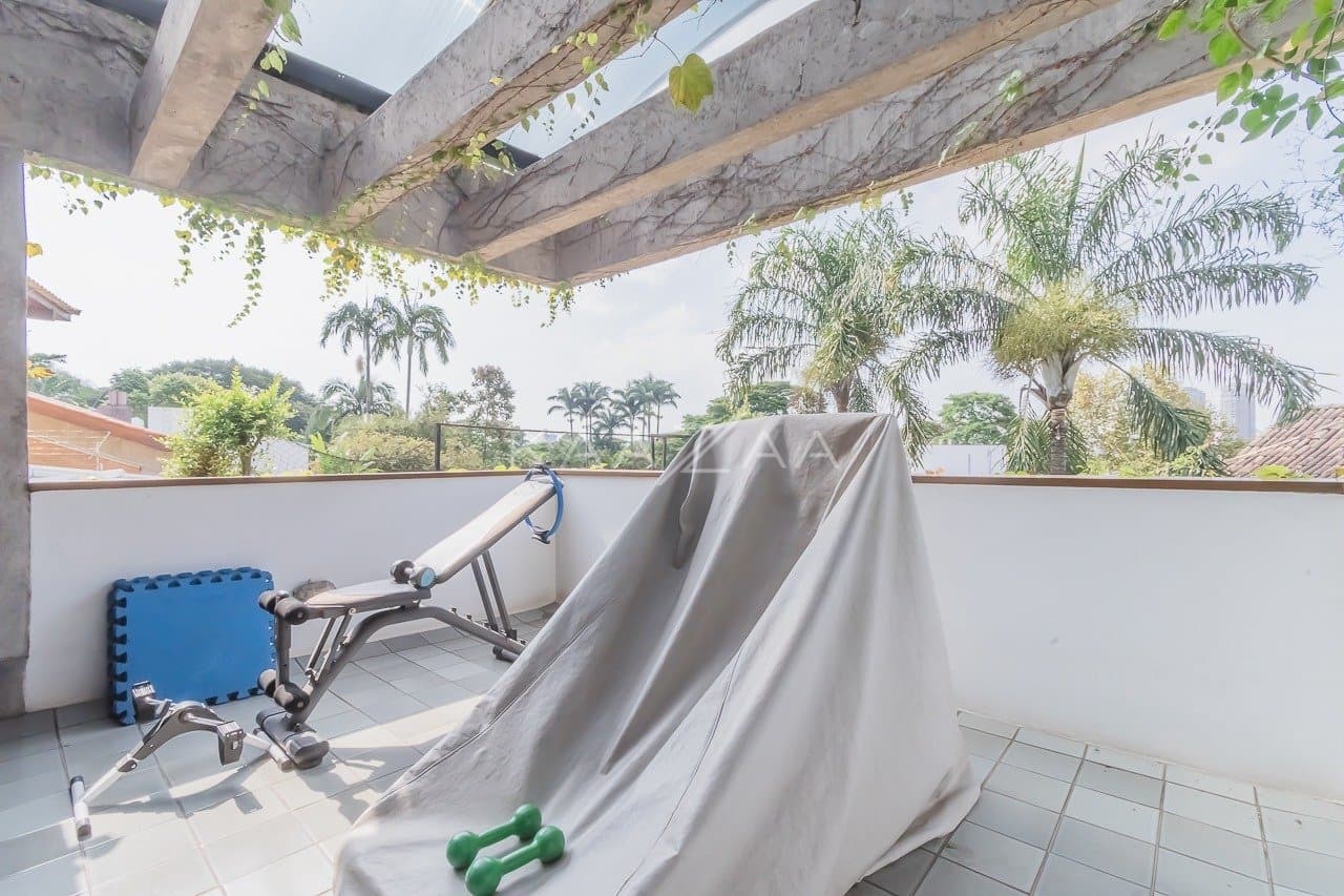 Viver em tranquilidade sem sair de São Paulo. Casa com ares de campo, em Cidade Jardim. - Foto 57