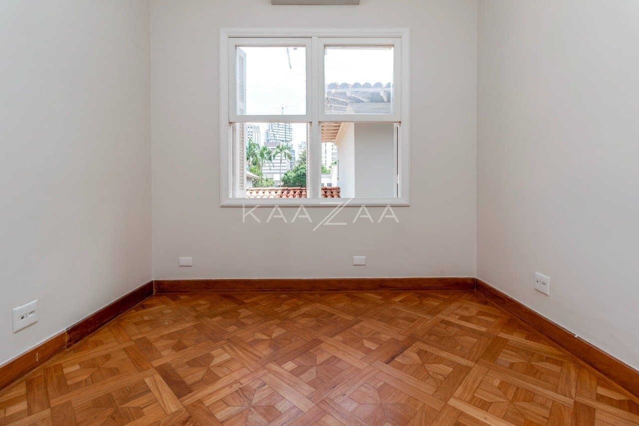 Casa confortável com terraço, em rua tranquila no Jardim Paulista. - Foto 45
