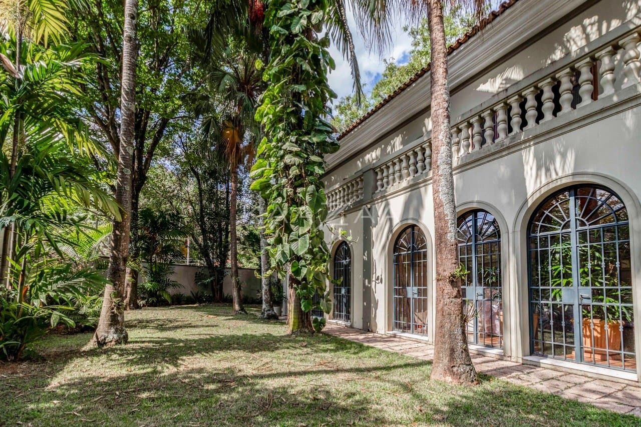 Casa cheia de estilo e completa em conforto, no Jardim América. - Foto 40