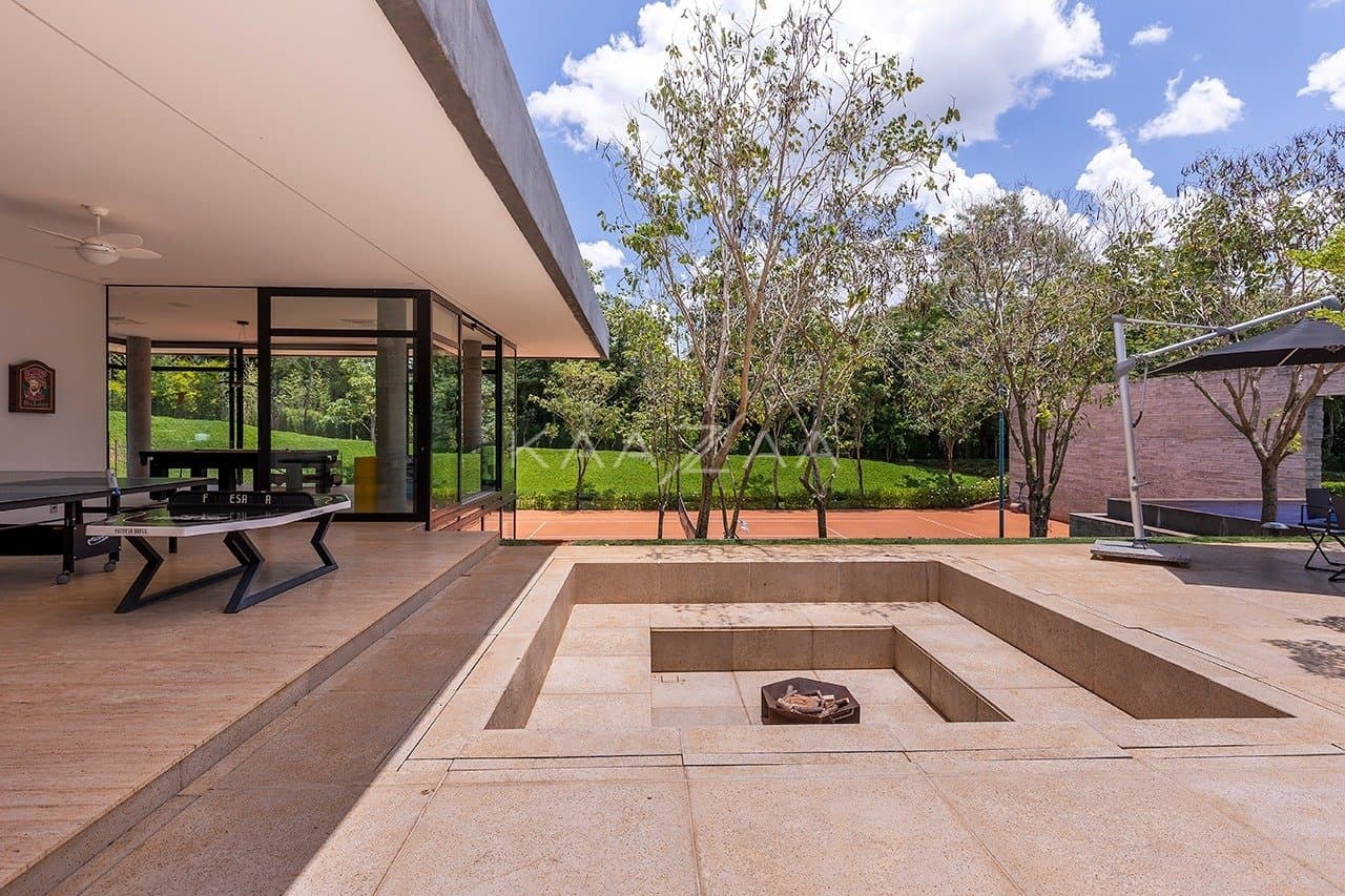 Projeto moderno, arrojado e com muita qualidade nos materiais. Casa na Quinta da Baroneza. - Foto 39