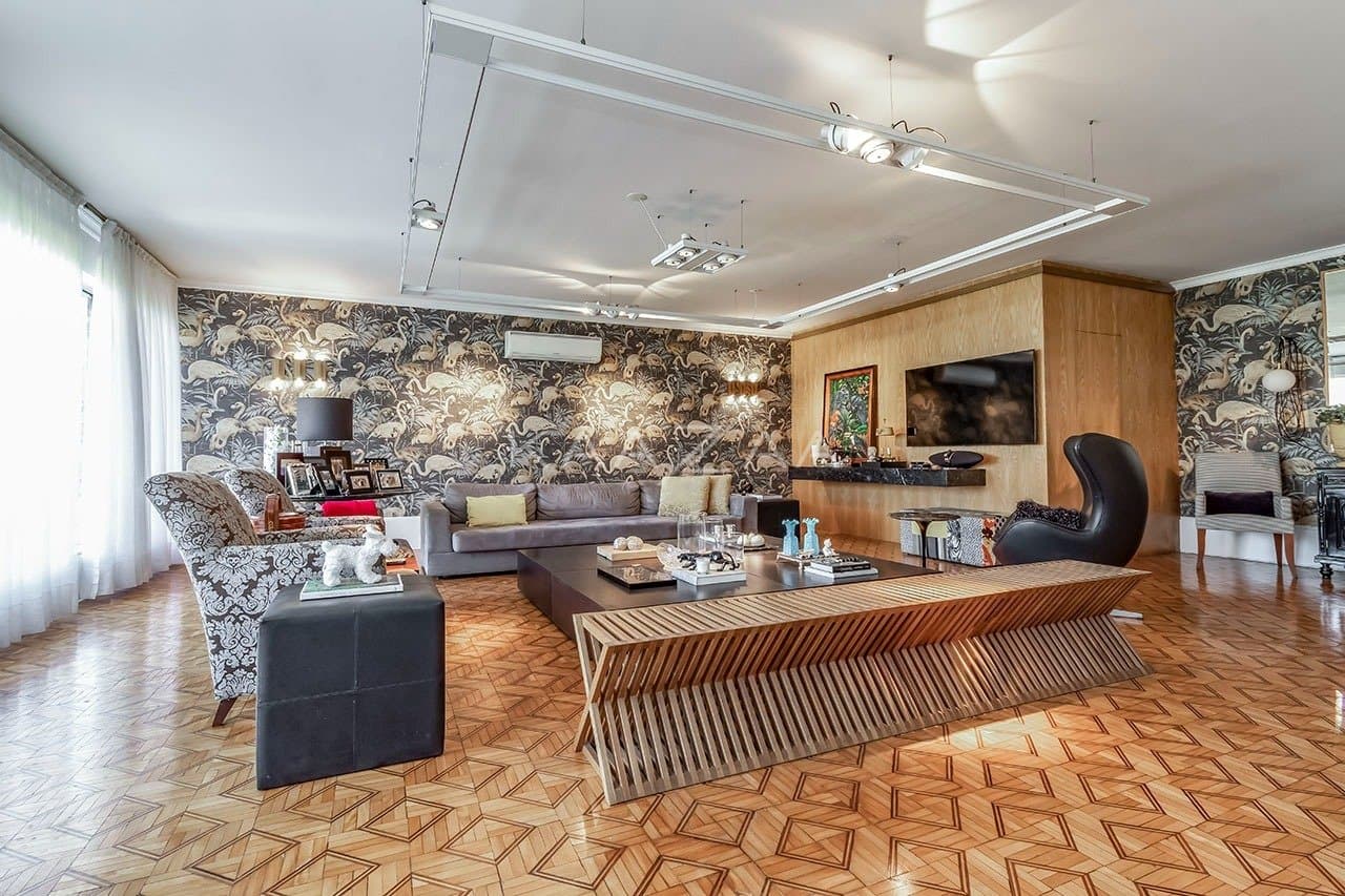 Casa pensada com bom gosto, materiais de primeira e muita brecha para o sossego. Em Alto de Pinheiros. - Foto 1