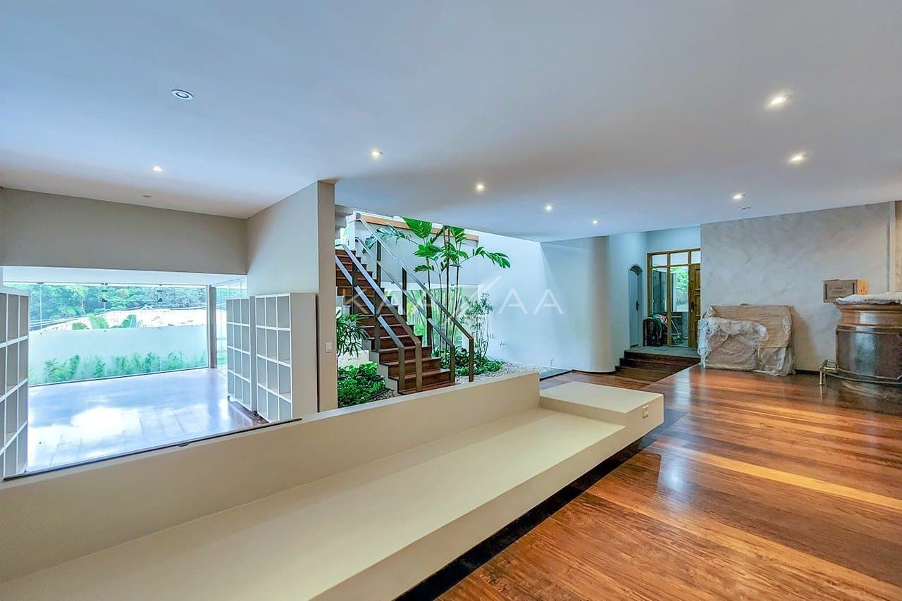 Para viver com tranquilidade e segurança: casa super aprazível em rua fechada no Real Parque. - Foto 13