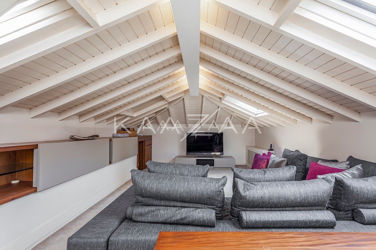 Design clean e acabamentos primorosos nesta casa na Cidade Jardim. - Foto 22