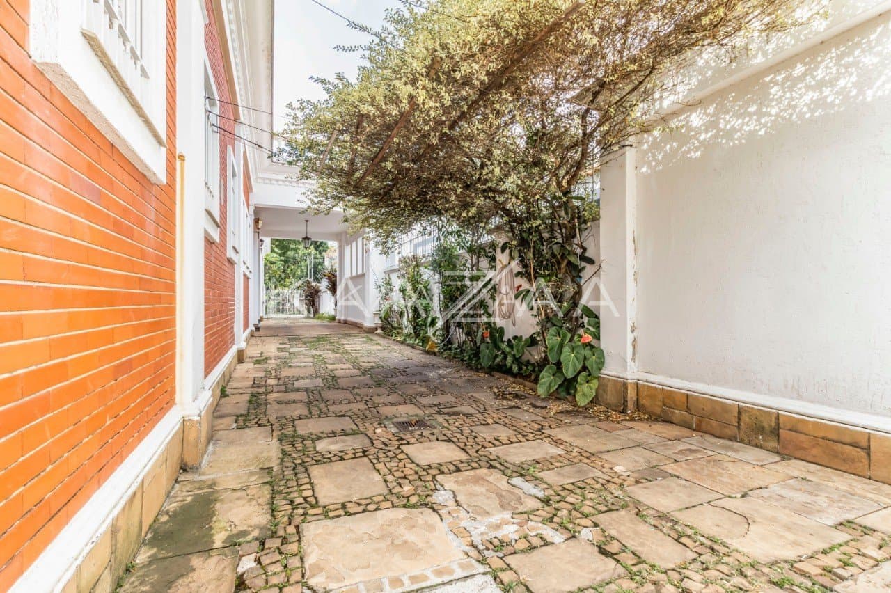 Amplitude e estilo em ambientes interessantes. Esta casa única fica em região privilegiada do Jardim Paulista. - Foto 21