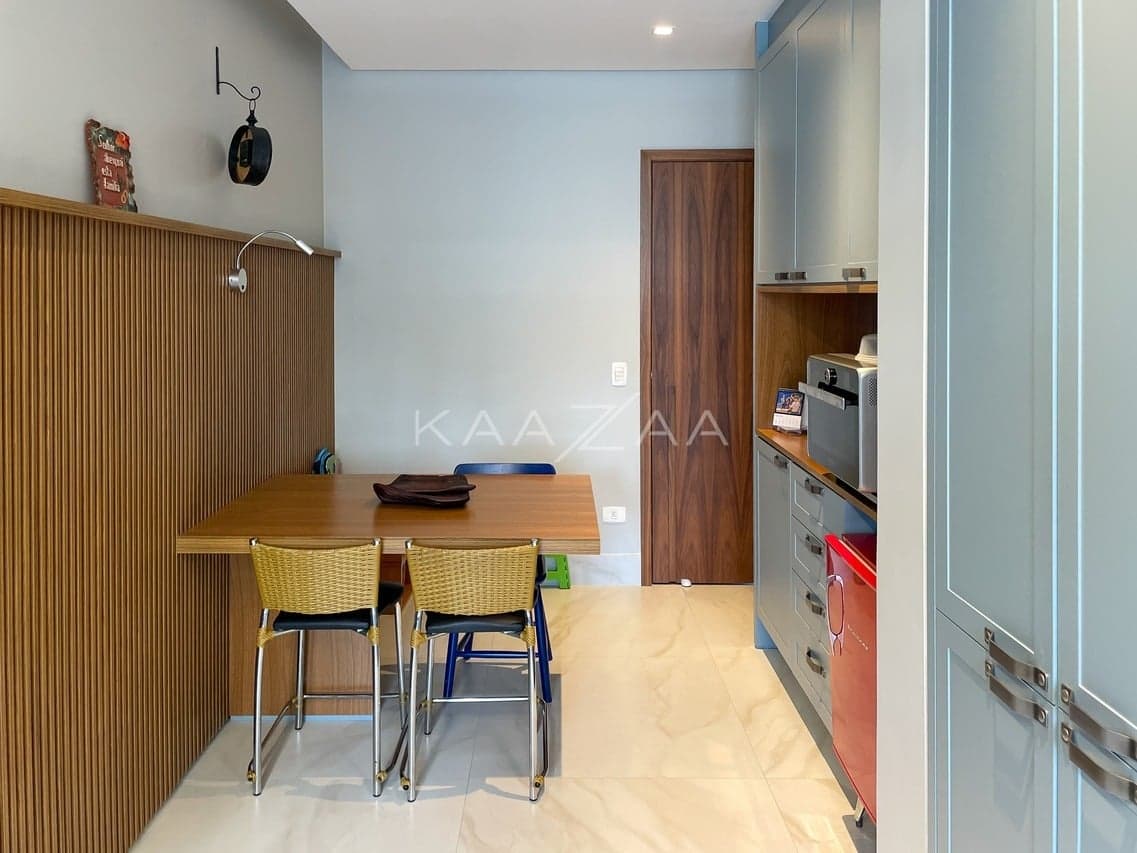 Muito charme e acabamentos impecáveis, neste apartamento em prédio neoclássico no Jardim Paulista. - Foto 10
