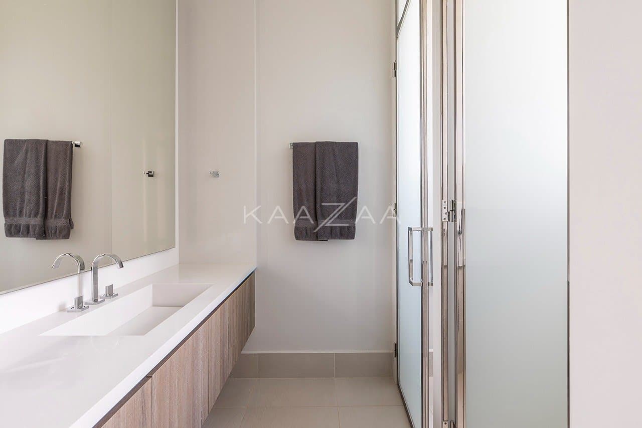 Projeto moderno, arrojado e com muita qualidade nos materiais. Casa na Quinta da Baroneza. - Foto 125