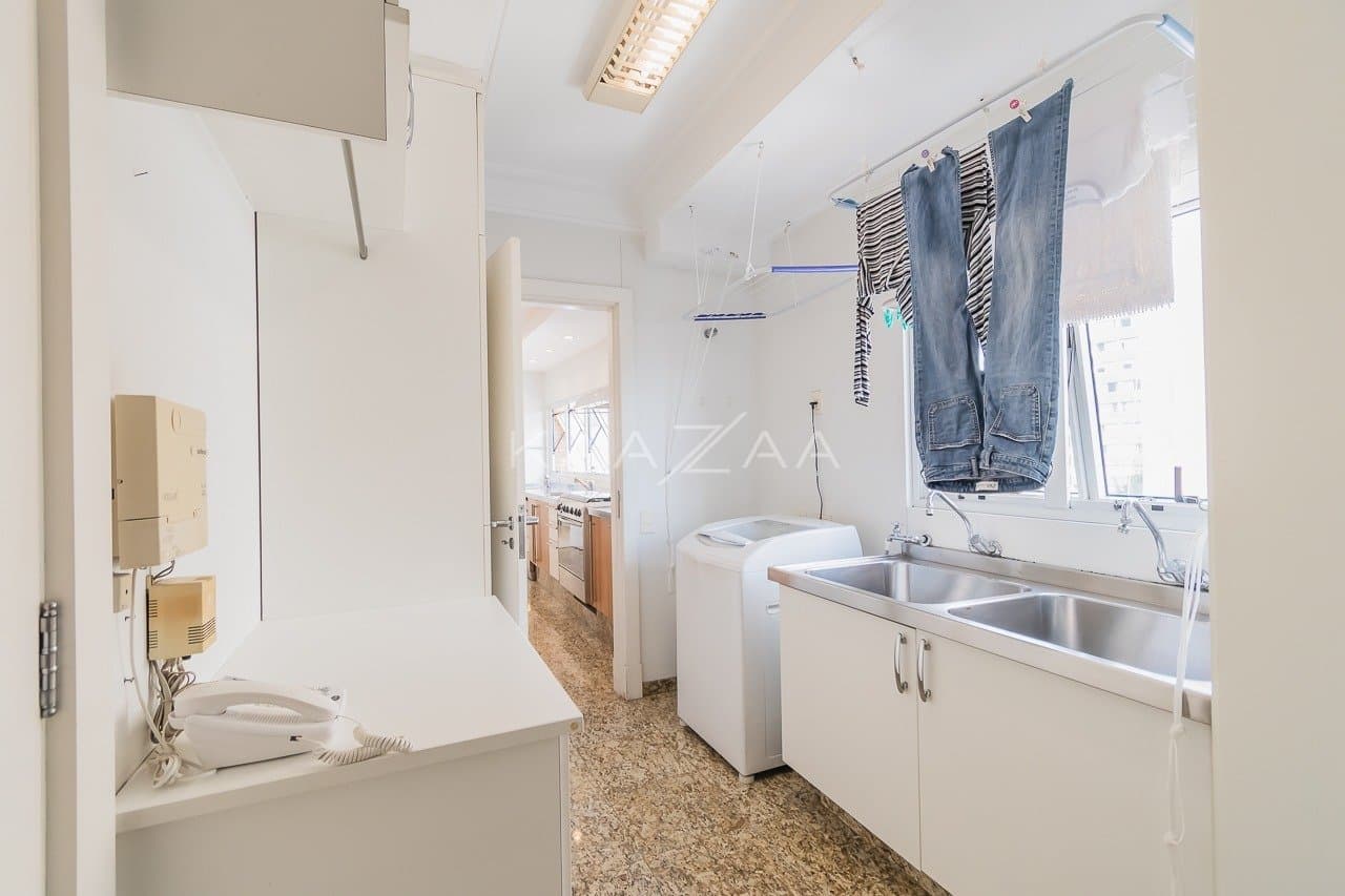 Harmonia clássica e moderna neste apartamento em Moema. - Foto 27