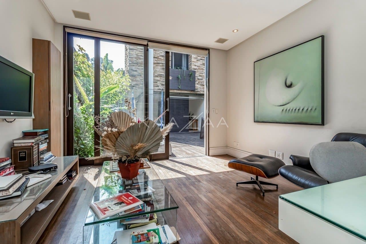 Localização cobiçada e arquitetura contemporânea. Casa extraordinária no Jardim Europa. - Foto 28
