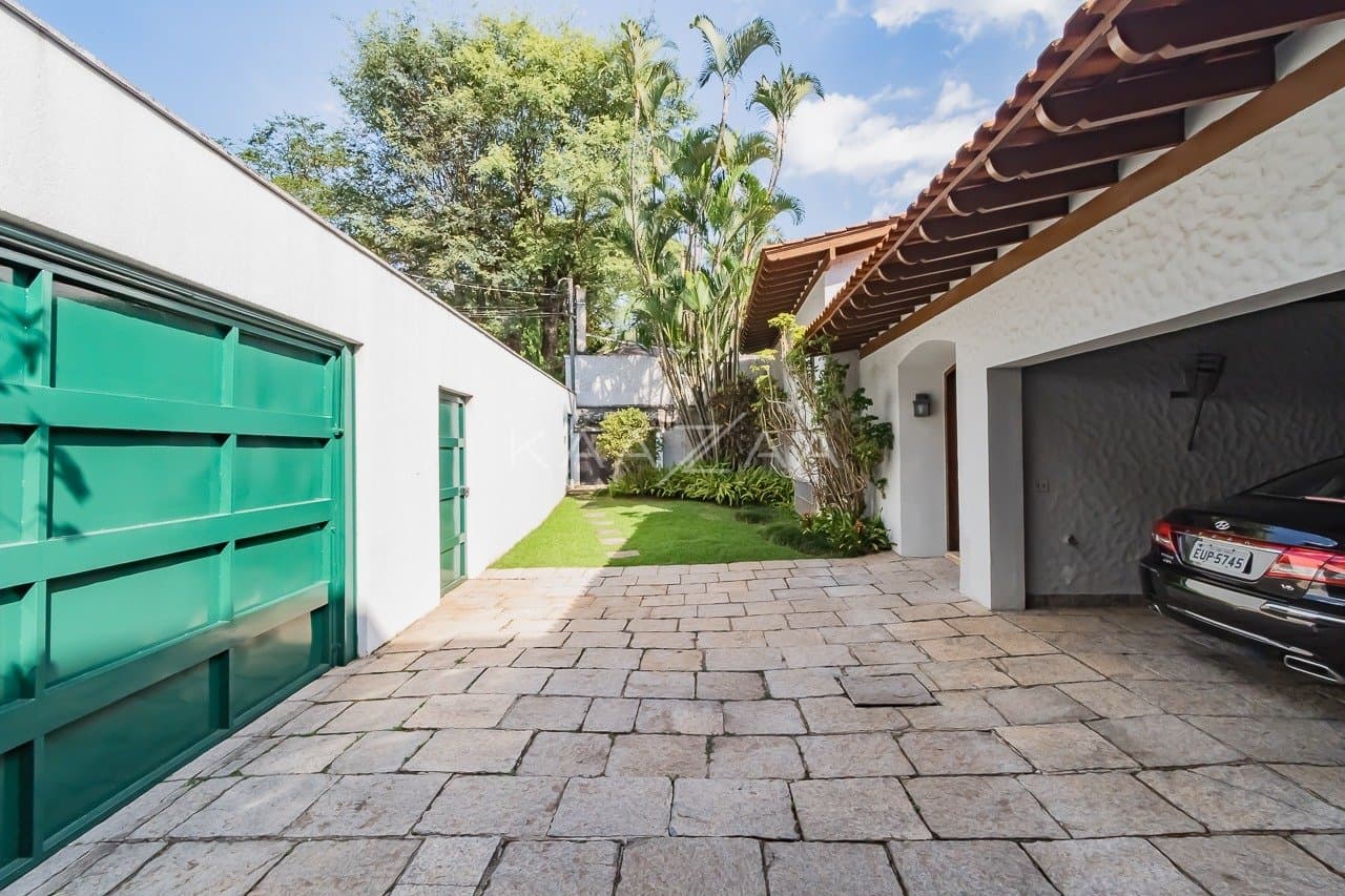Vista cativante e área externa maravilhosa nesta casa em Cidade Jardim. - Foto 52
