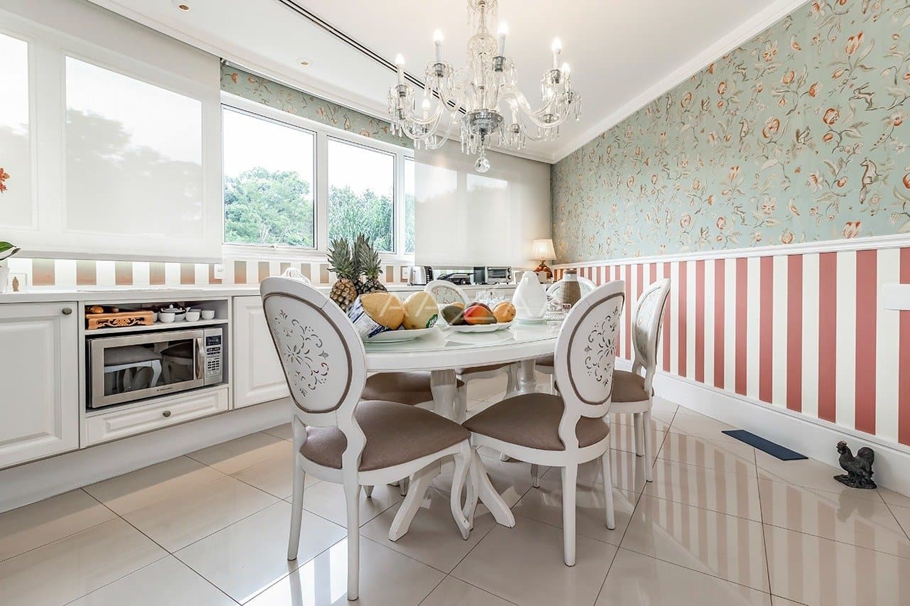 Ambientes suntuosos, planta ampla e vista panorâmica. Apartamento neoclássico no Jardim Guedala. - Foto 27