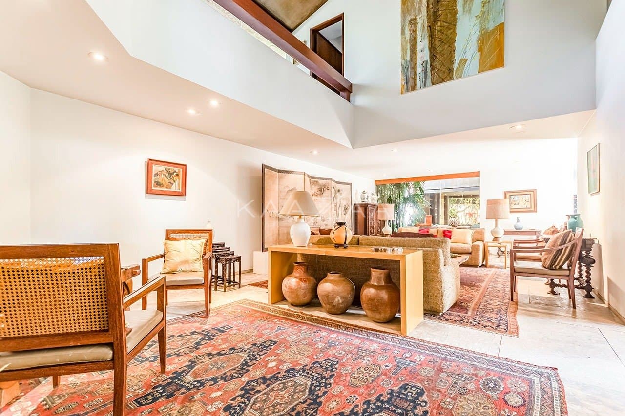 Com ares de casa de campo, uma residência espetacular no Jardim América. - Foto 10