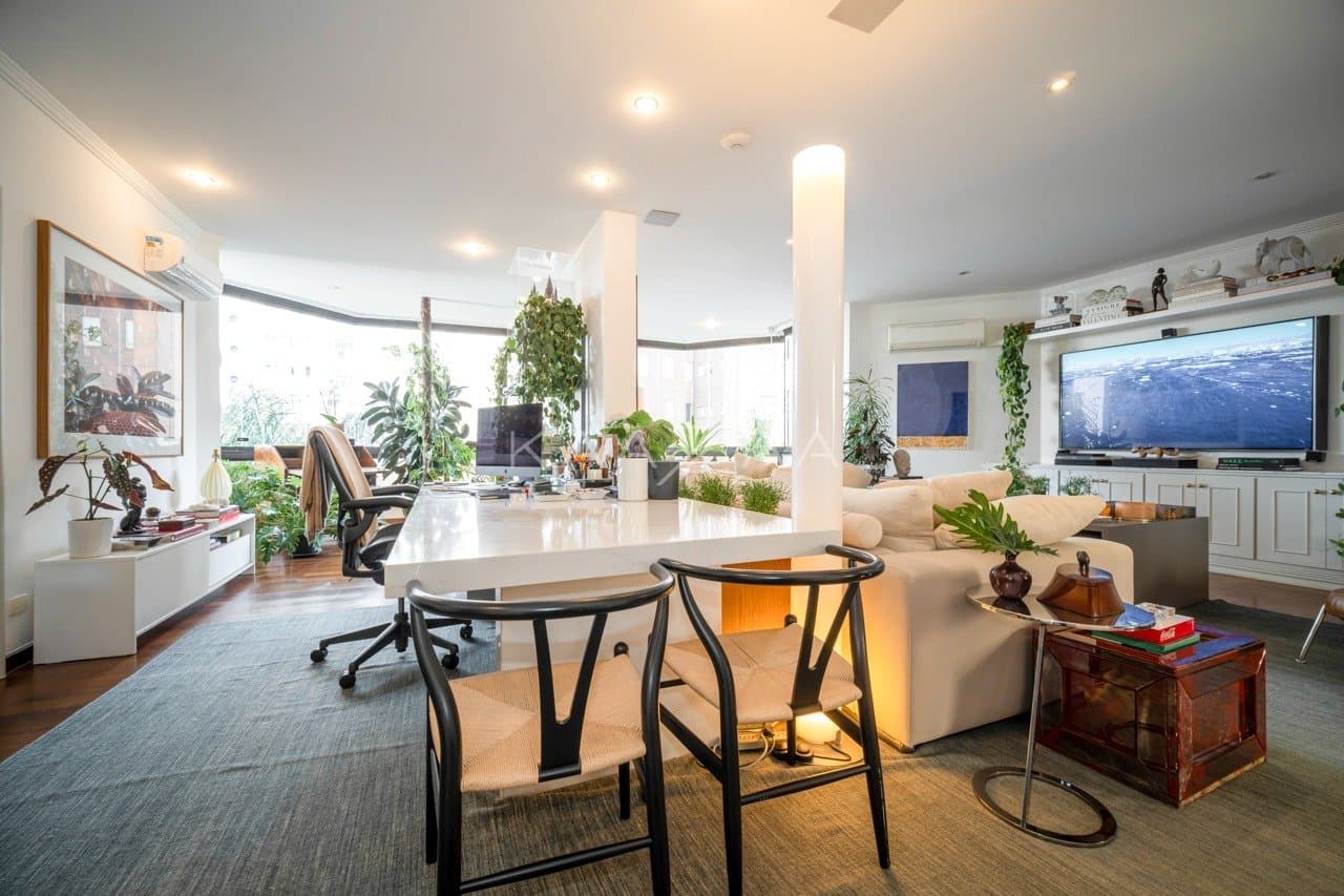 Tranquilidade e conforto são constantes neste apartamento em prédio com lazer no Itaim. - Foto 11