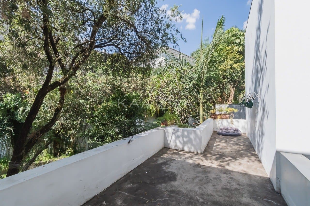Casa com ares frescos, paisagismo e muita tranquilidade. Uma planta inigualável, no Jardim Guedala. - Foto 60