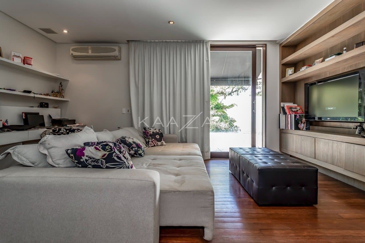 Localização cobiçada e arquitetura contemporânea. Casa extraordinária no Jardim Europa. - Foto 33