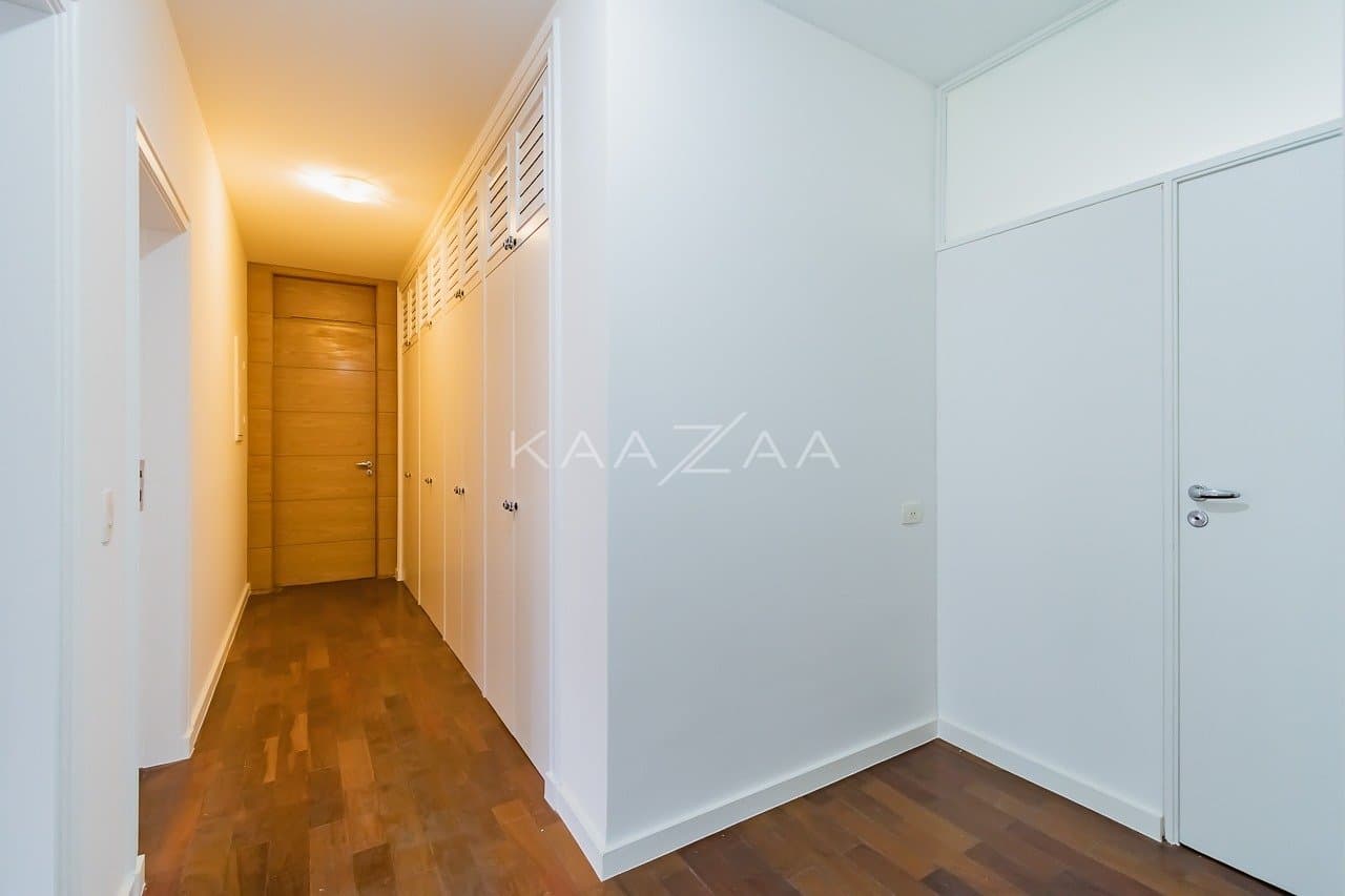Em uma localização incrível no Jardins, venha viver neste apartamento em prédio icônico. - Foto 42