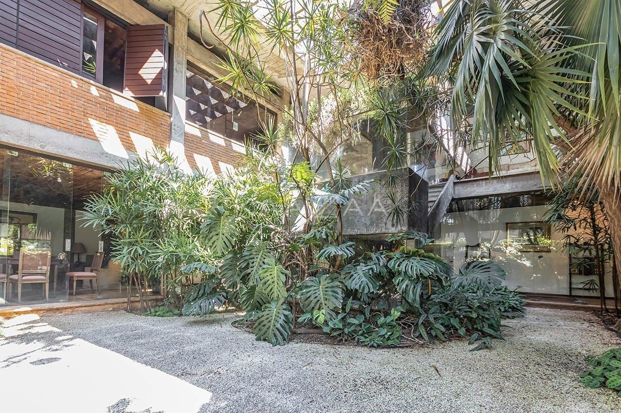 Clima modernista, para contemplar a natureza em espaços sofisticados nesta casa em Cidade Jardim. - Foto 5