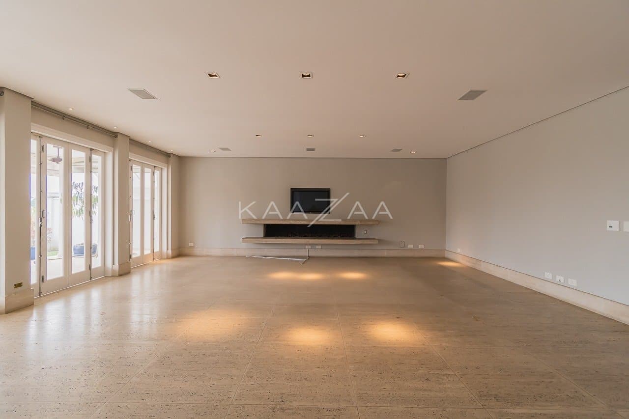 Espaços super amplos, muitos verdes e uma vista divina. Casa no estilo europeu, na Cidade Jardim. - Foto 7