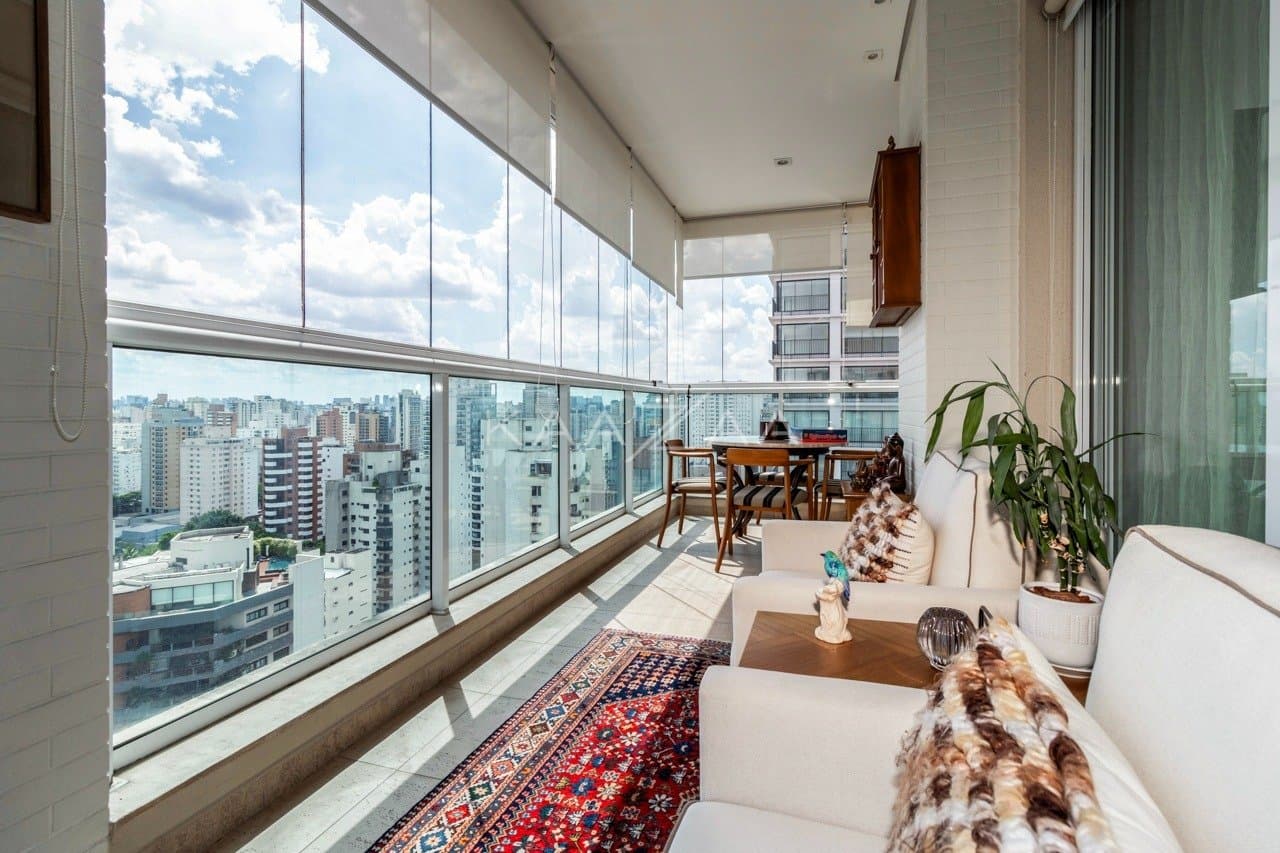 Rodeado de elegância, este apartamento em Moema tem localização cobiçada ao lado do Parque Ibirapuera. - Foto 22