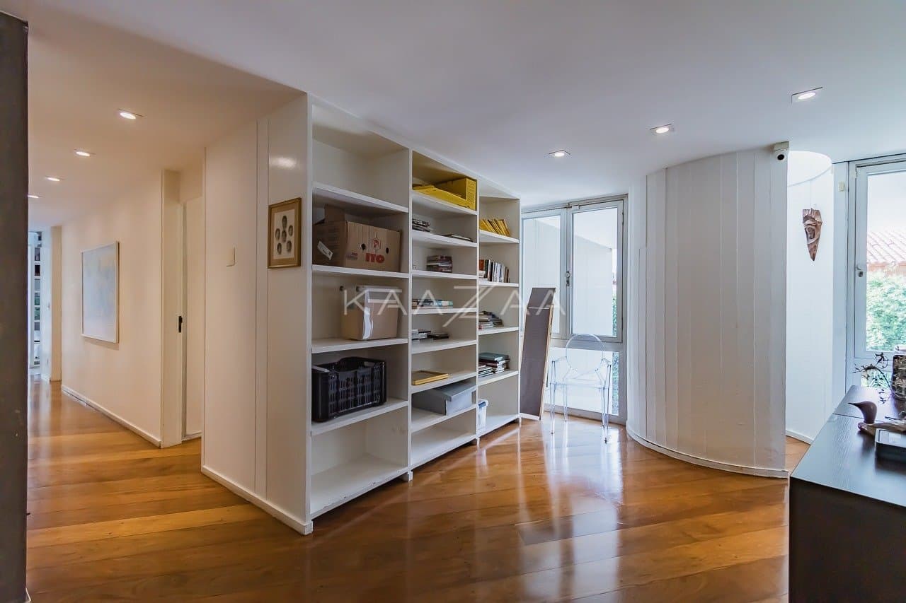 Casa espaçosa com 555 m² de bem-estar em Alto de Pinheiros, perfeita para receber. - Foto 69