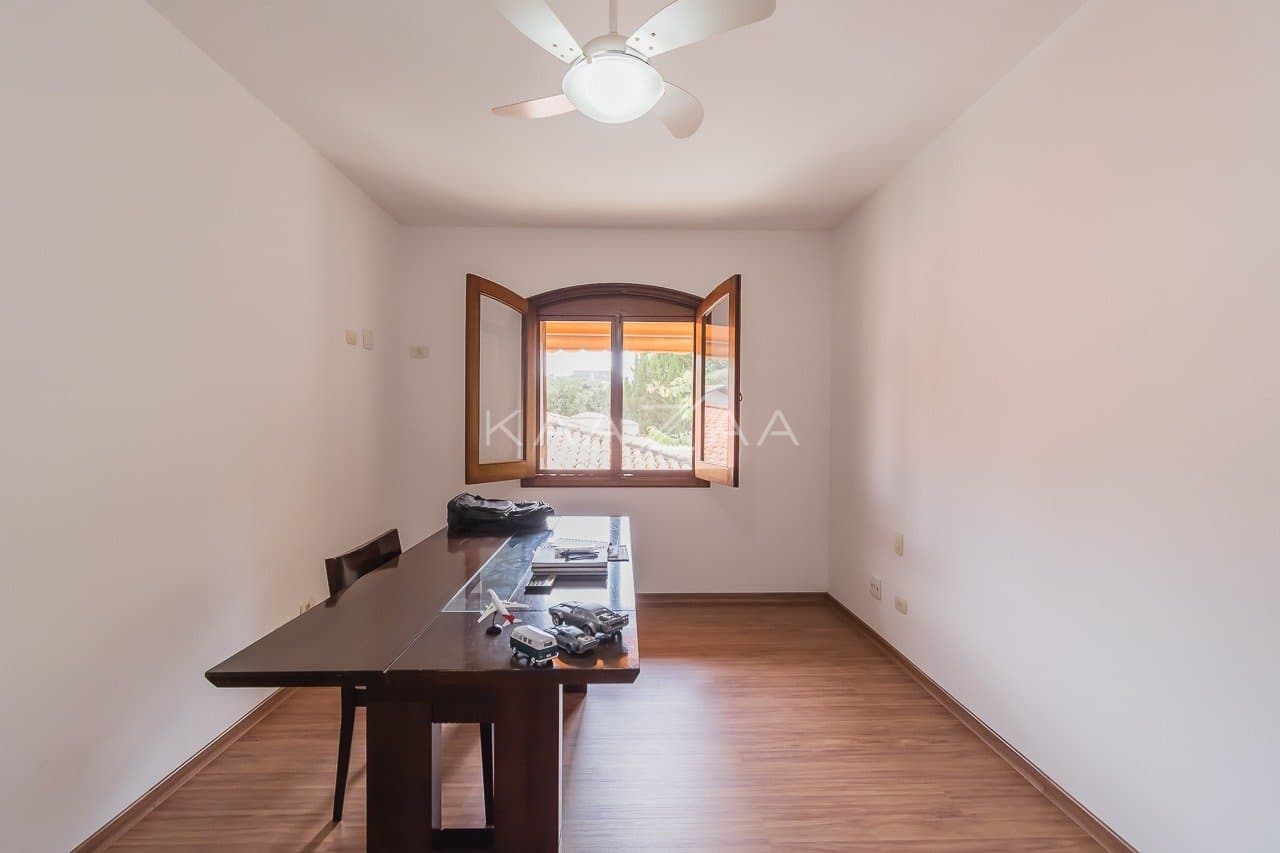 Casa com clima sossegado e muitos espaços para aproveitar, em Alto de Pinheiros. - Foto 46
